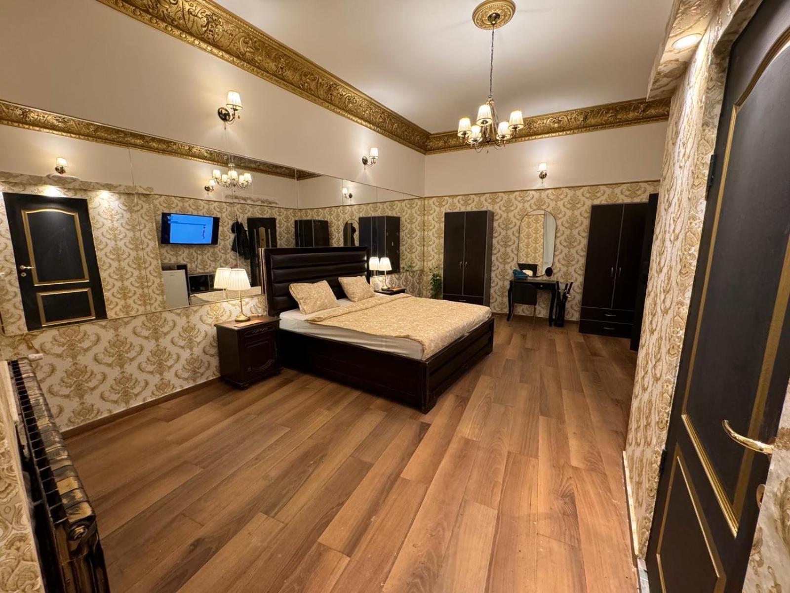 The King Suite With Balcony View Piata Romana Bucarest Extérieur photo