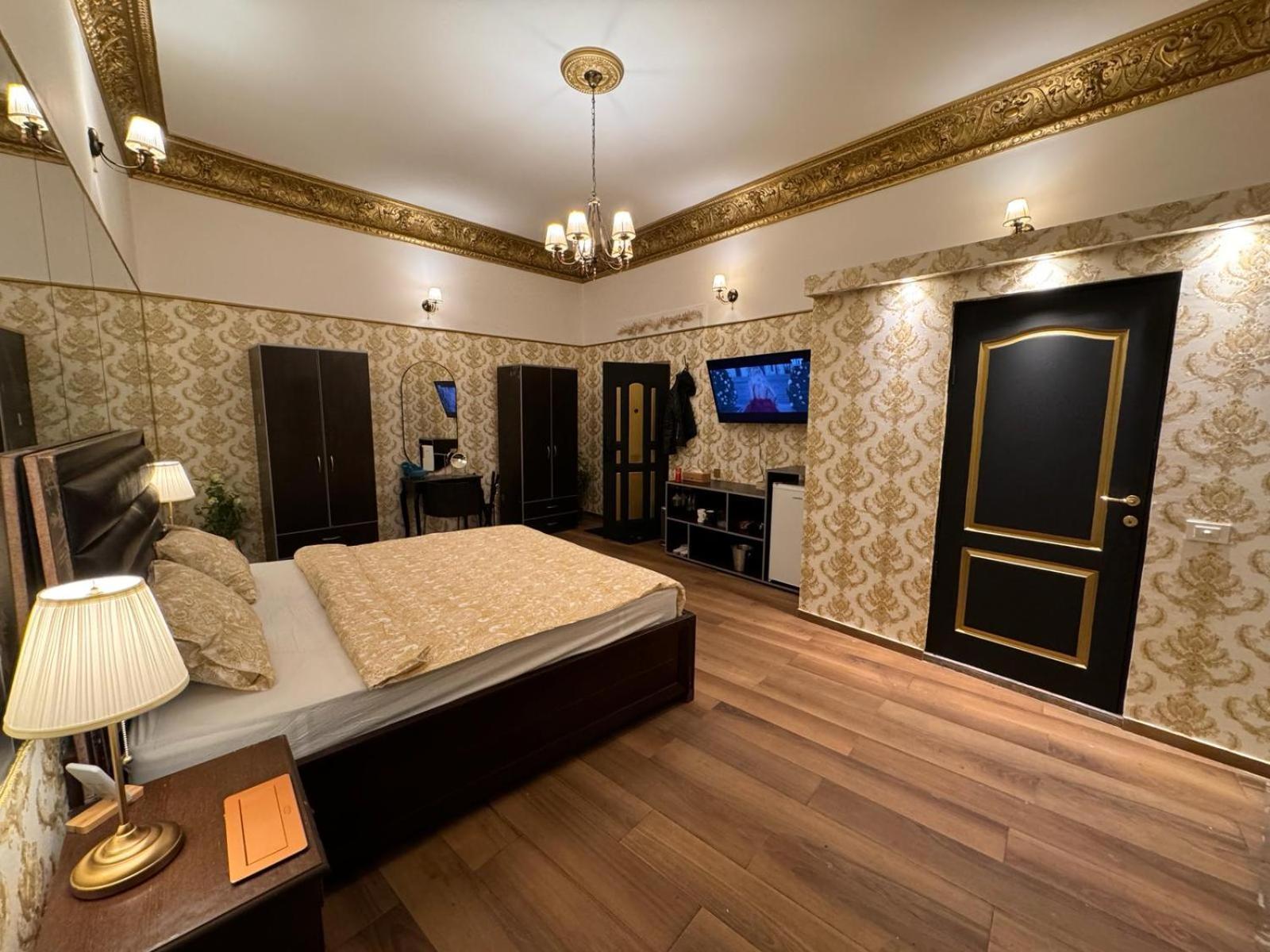 The King Suite With Balcony View Piata Romana Bucarest Extérieur photo